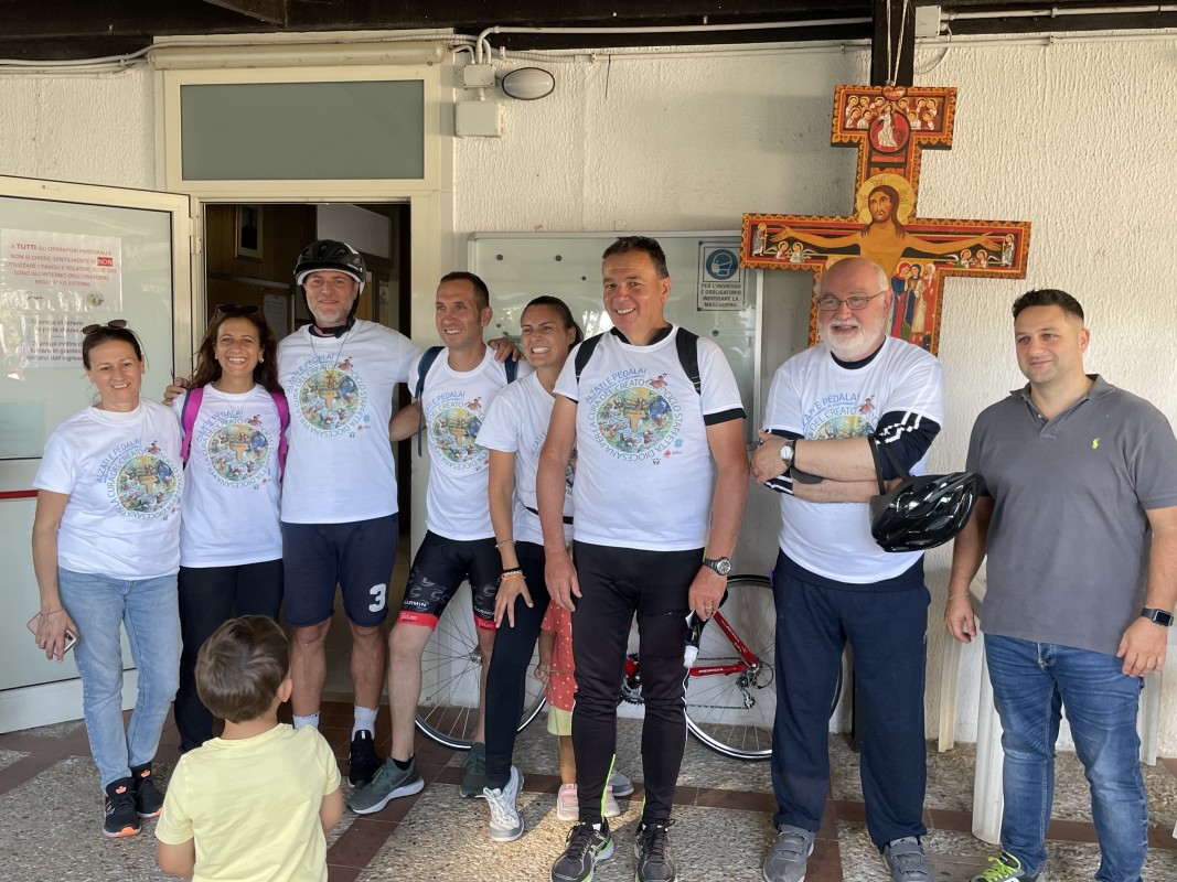 2022 – Staffetta “Alzati & Pedala” – Tappa nella nostra parrocchia